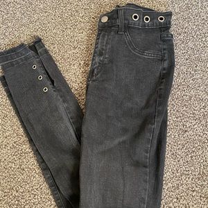 Fashion Nova Highwaist Jeans